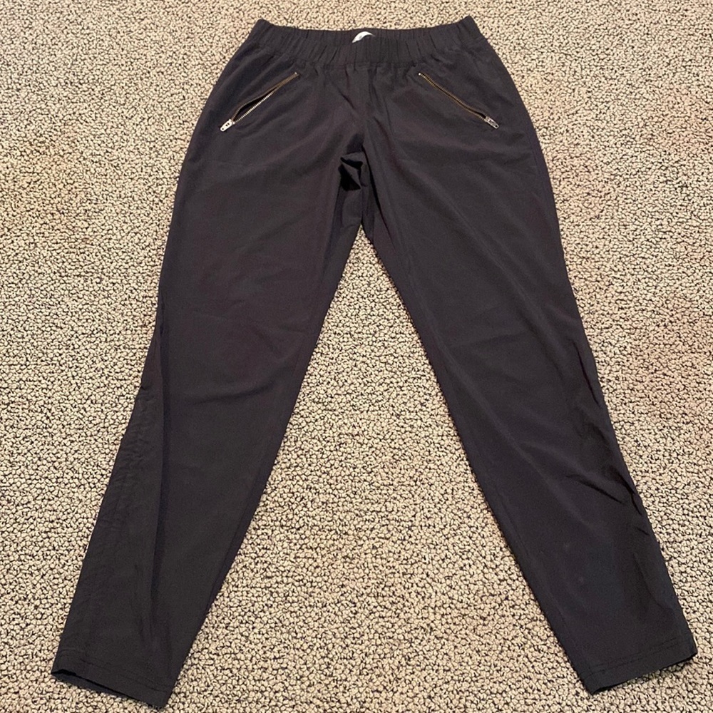 Athleta Black Straight Leg Pants Size 0 in EUC